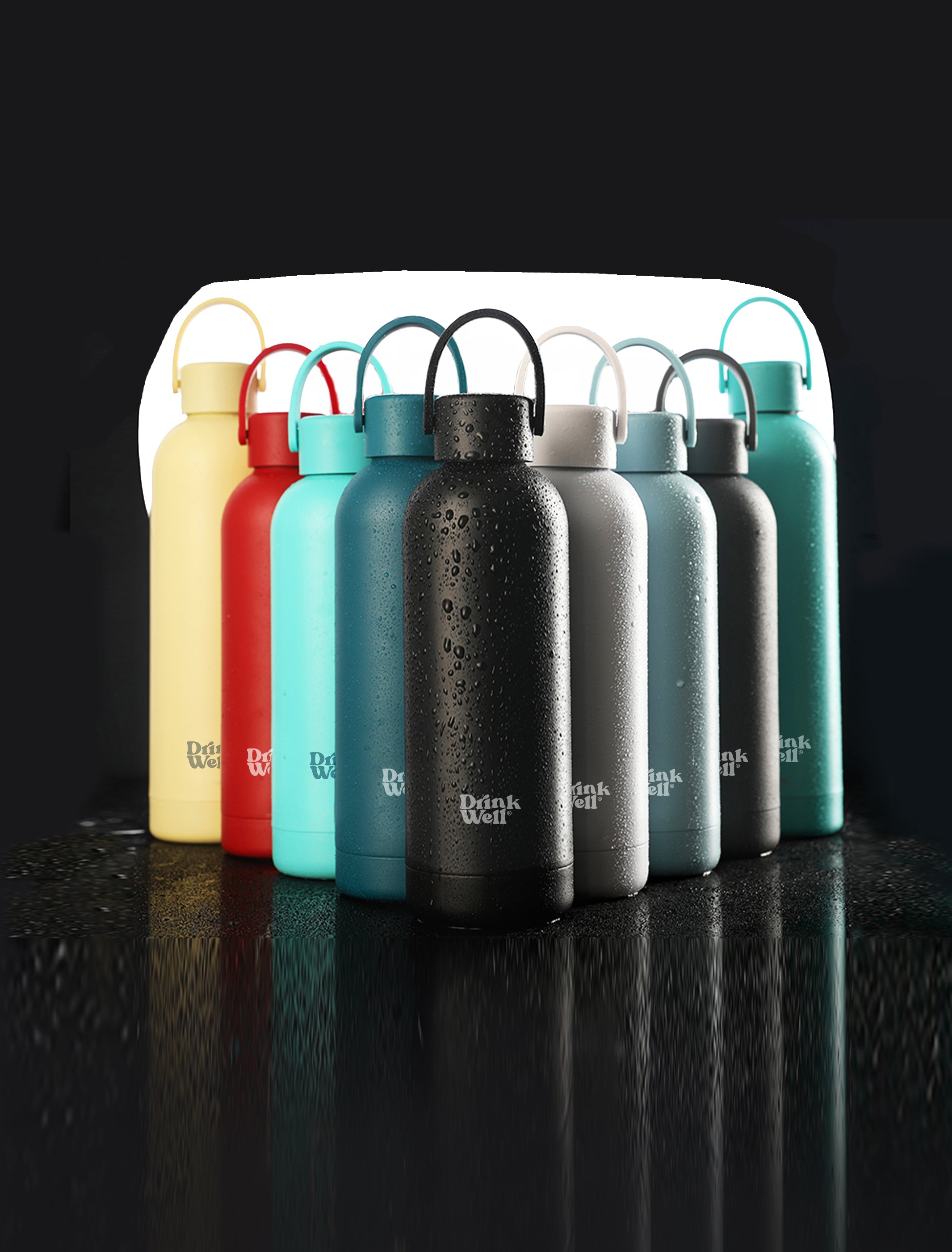 Gamme de bouteilles intelligentes DrinkWell® personnalisables pour entreprises et collaborations B2B.